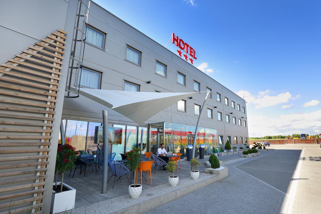 Hotel Porto Radomsko Exterior foto